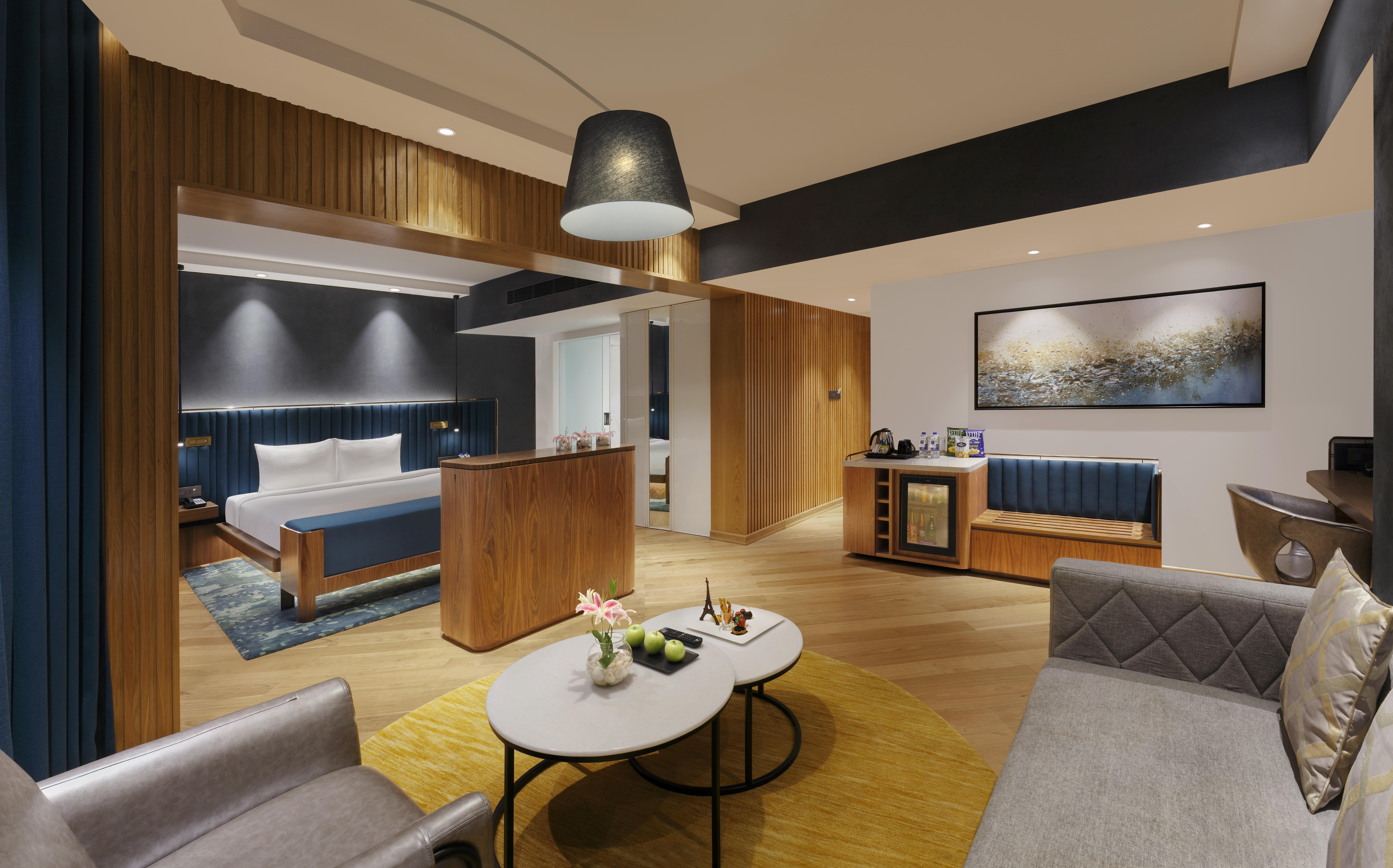 Novotel Mumbai Juhu Beach Εξωτερικό φωτογραφία Suite