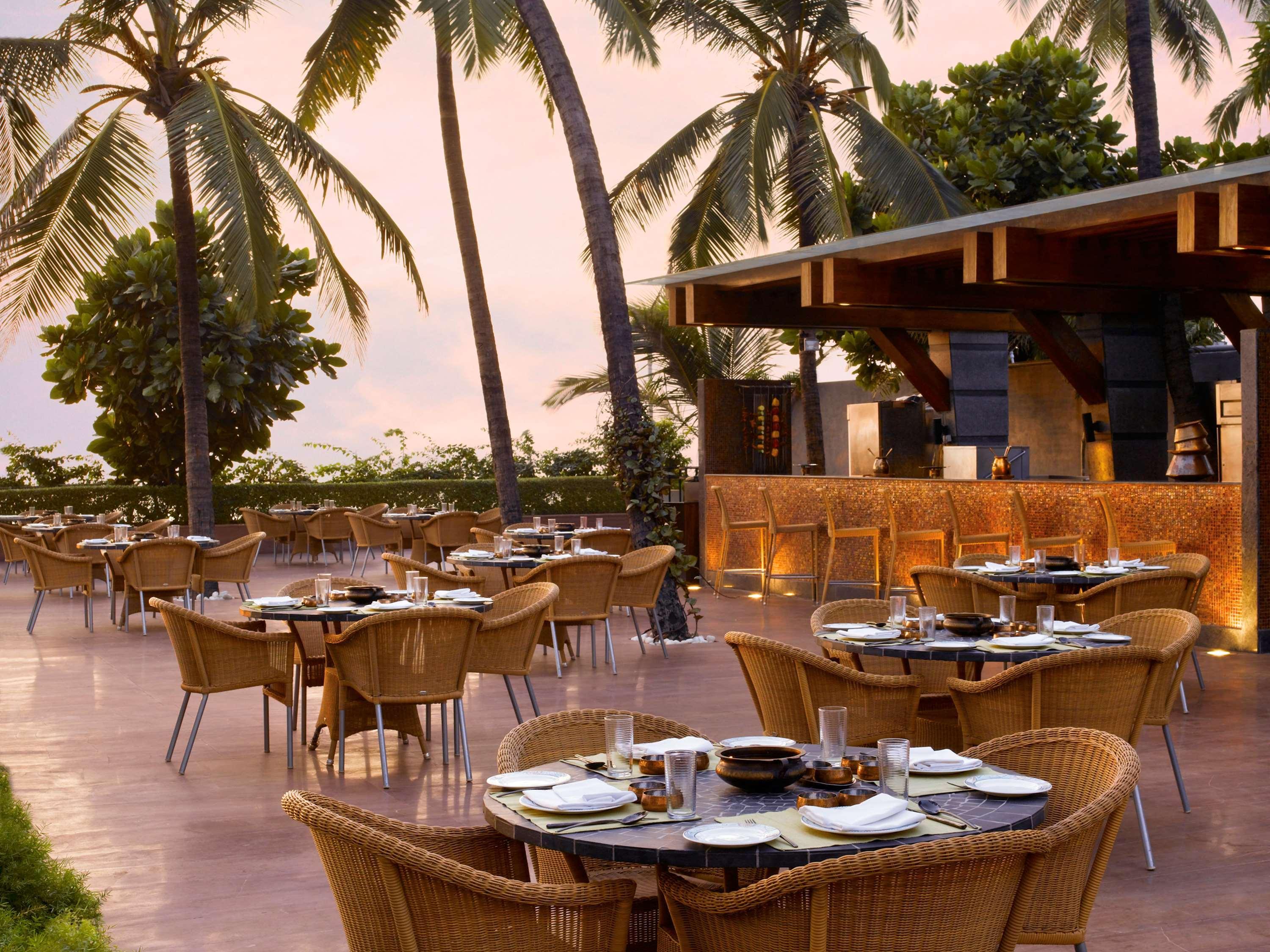 Novotel Mumbai Juhu Beach Εξωτερικό φωτογραφία The Park, Hyderabad